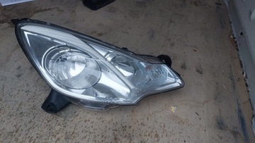 Lampa prawa citroen ds3 c3