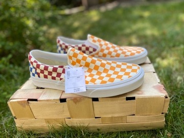 Vans slip on 