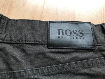 Spodnie marki Hugo Boss  35x36