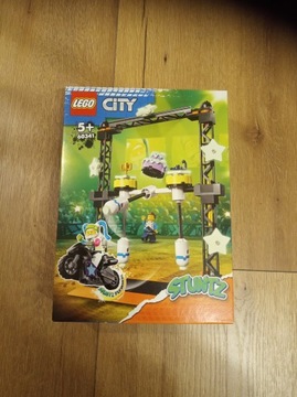  Lego City 60341 Wyzwanie kaskaderskie: przewracan