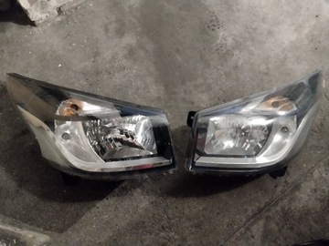 Renault Trafic 3 III lift lampa przednia atrapa