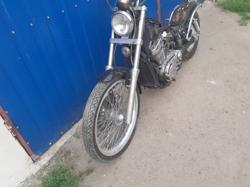 Suzuki Intruder