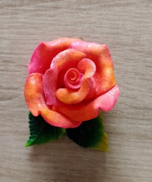 Magnes na lodówkę róża