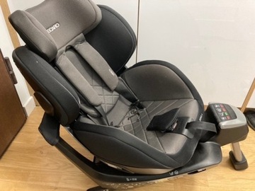 Fotelik obrotowy Recaro zero.1