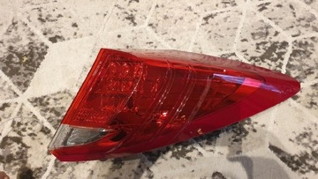 Honda civic IX lampa tylna prawa HB przed lift