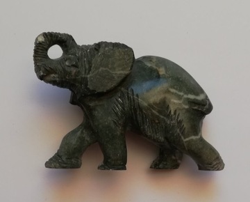 figurka rzeźba słoń słonik na szczęście prezent