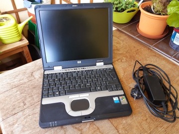 Retro laptop HP nc4010 Pentium M / 512MB / Radeon