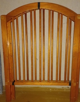 Łóżeczko drewniane