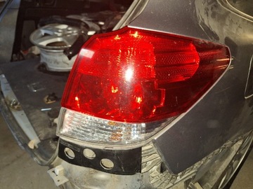 Subaru legacy V Lampa prawy tył
