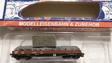 Wagon TT Club nr 4157 z ładunkiem żwiru PKP