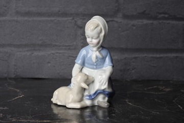=Porcelana= Porcelanowa figurka dziewczyna z owcą