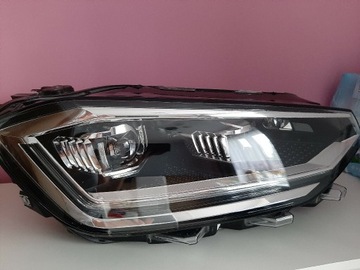 VW SPORTSVAN LIFT  FULL LED PRAWY REFLEKTOR 