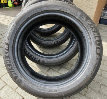 Komplet 4 opon Michelin e PRIMACY 225/50 R19 100V