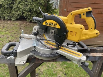 Piła Ukośnica DeWalt DWS 773-qs