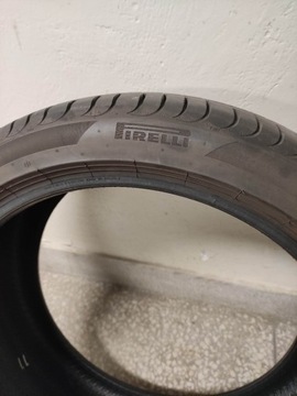 Opony letnie Pirelli Powergy 235/40 R19