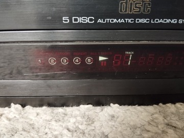 Odtwarzacz CD zmieniarka InterM 9300 uszkodzony 