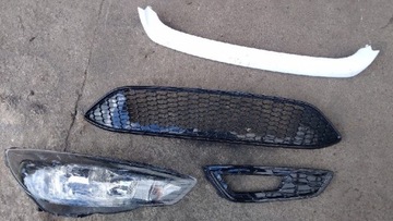 Ford Focus Lampa Blenda Grill Zaślepka halogenu