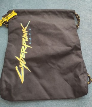 Plecak typu worek z logo gry Cyberpunk 2077.