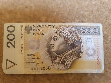 Banknot 200 zł. Kolekcjonerski