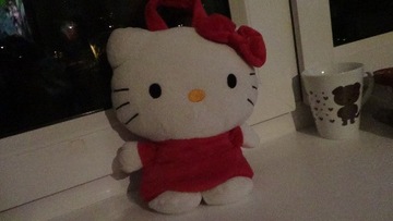 hello kitty maskotka 