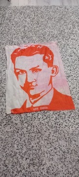 Flaga z podobiznami działaczy komunizmu z 1986r.