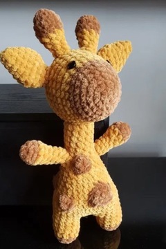 Maskotka Żyrafa handmade amigurumi 
