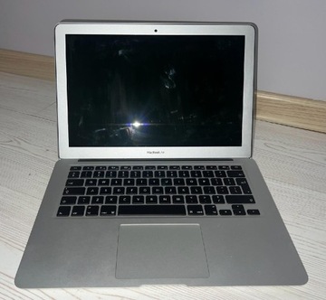 Macbook air MacBook Air (13-Pamięć 8 GB 