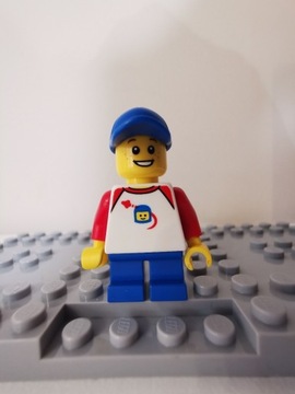 Chłopiec w czapce Figurka LEGO twn302