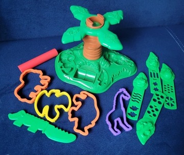 Play Doh -  drzewo, zwierzątka.