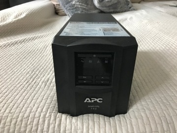 Zasilacz awaryjny Smart-UPS APC 750 SMT USB