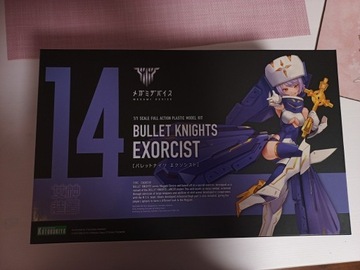 Model do składania Megami Device Bullet Knight Exo