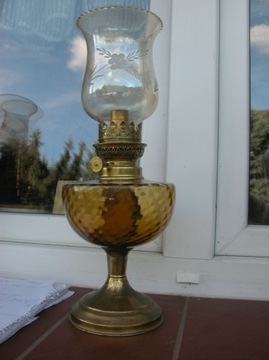 lampa naftowa miodowy zbiornik