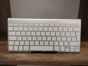 Klawiatura bezprzewodowa Apple Keyboard A1314 fv