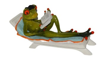 Nowa Figurka Żabka Czytająca Ksiązkę Na Leżaku