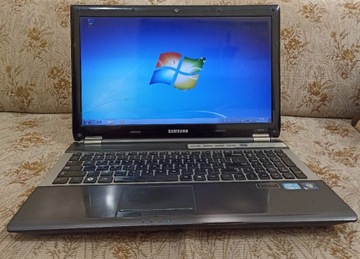 Laptop Samsung RF511