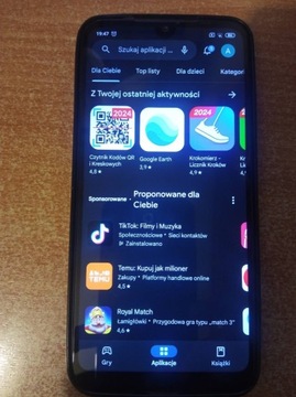 smartfon Redmi 7 3/32 GB + etui komplet