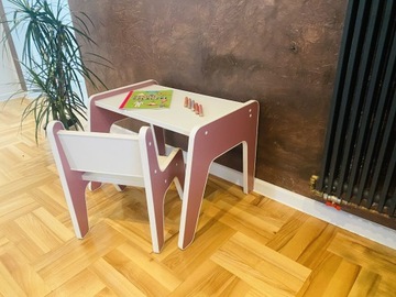 Krzesełko + Stolik w stylu Montessori Pudrowy Róż