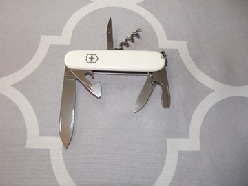 Victorinox Spartan white