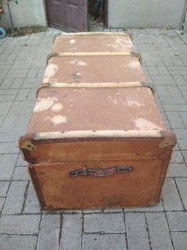 Stary kufer duży