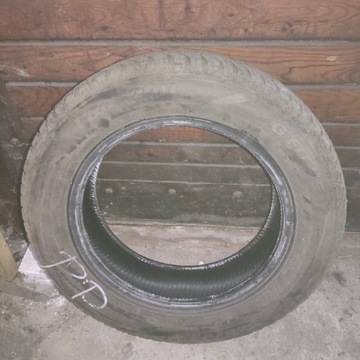 Opony zimowe 4 szt 175/65/R15 bieżnik 8 mm uzywane