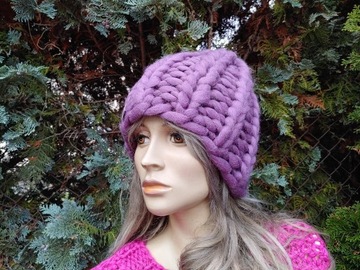 Ręcznie robiona na drutach czapka beanie