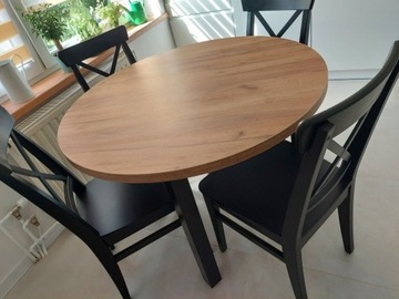 Stół do jadalni okrągły stół z metalowymi nogami 