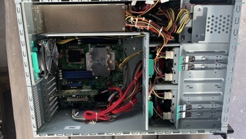 Serwer, płyta Intel S2400SC, zasilacze GIN-6350P