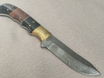 Nóż ze stali damasceńskiej kolekcjonerski