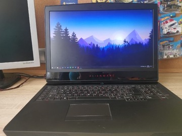 Laptop alienware m17 r5 gaming 