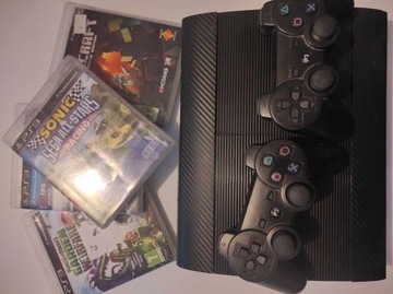 Play Station 3 500GB +2PADY + 4GRY