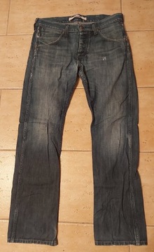 Spodnie jeans Wrangler HERO W33 L32.