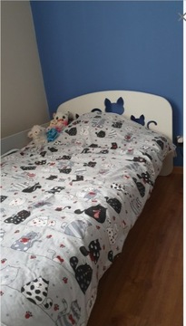 Łóżko dziecięce 180 x 100 z materacem