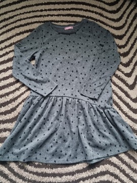 Sukienka dla dziewczynki w rozmiarze 134-140