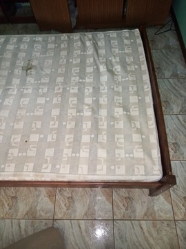Łóżko z materacem 200 na 140cm